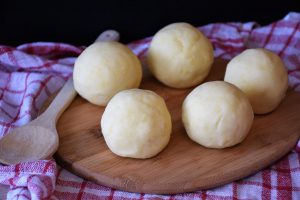Przepisy na lekkie i orzeźwiające koktajle owocowe